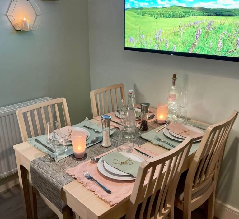 7 Key Stages to Hosting a Successful Dinner Party